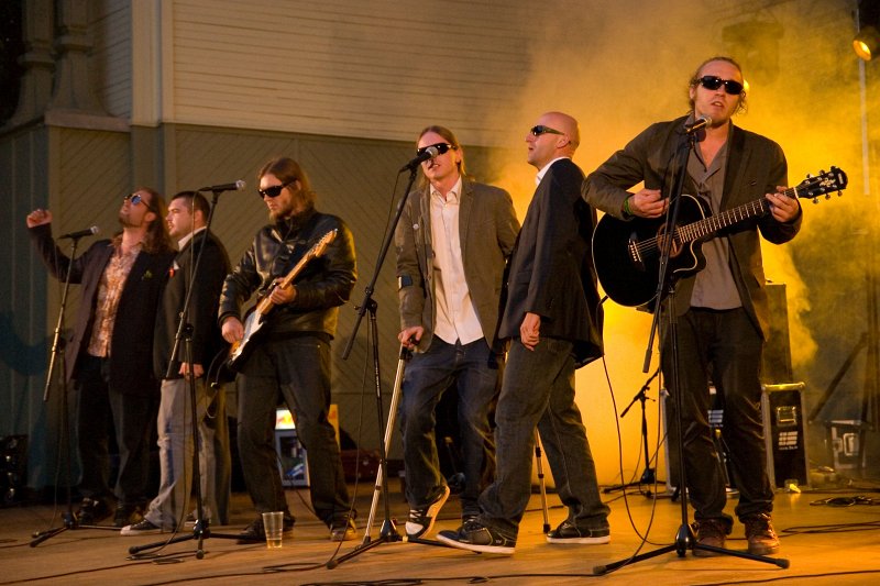 LU Jauno mūzikas grupu konkurss (fināls) Vērmanes dārzā. Grupa 'Septiņi pieauguši vīrieši'.