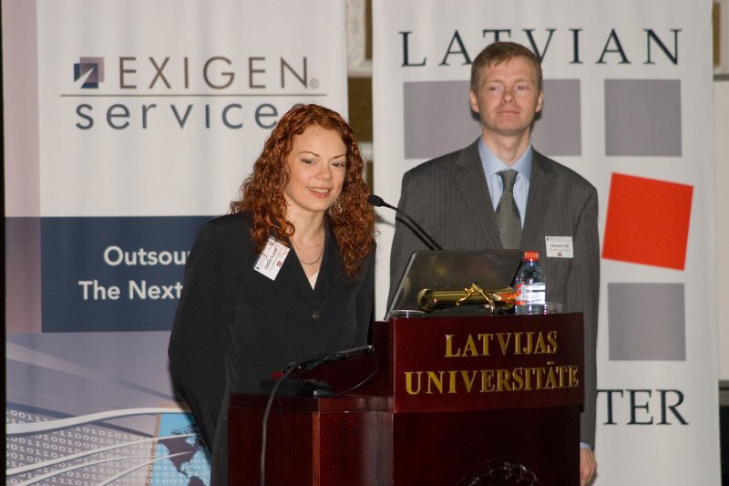 Testēšanas profesionāļu 10.konference. No kreisās: 
Sanda Linde, TietoEnator Alise; 
Mārtiņš Gills, Ernst&Young Baltic.
