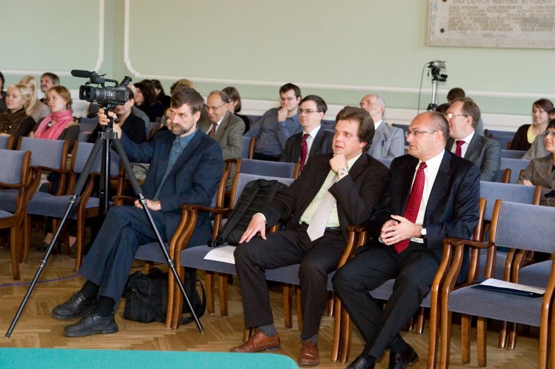 Konference 'Vēstures un politikas līkločos: vēstures zinātnes attīstības gaita Latvijas Universitātē'. null