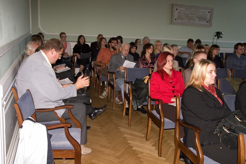 Konference 'Vēstures un politikas līkločos: vēstures zinātnes attīstības gaita Latvijas Universitātē'. null