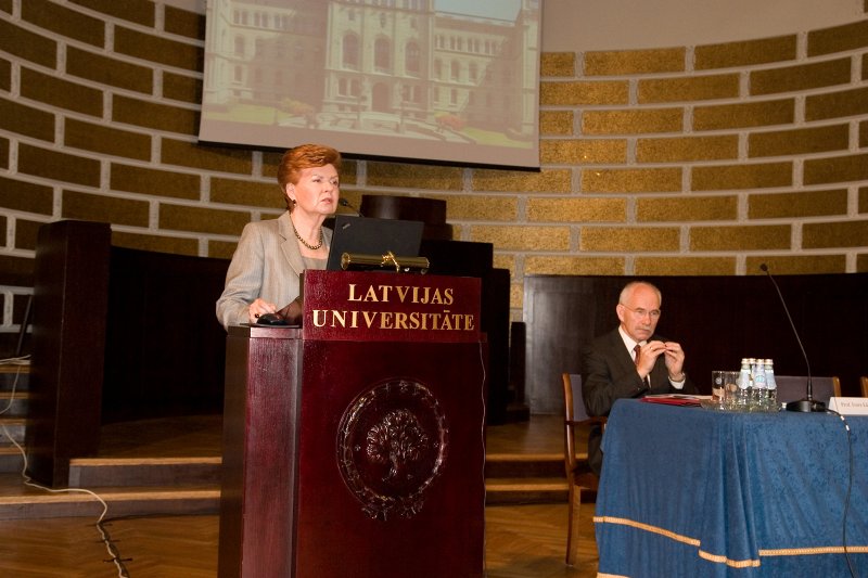 Konference 'University in a small country and global world'. Bijusī Latvijas Valsts prezidente prof. Vaira Vīķe-Freiberga.