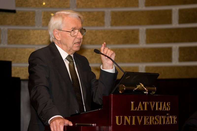 Konference 'University in a small country and global world'. Prof. Benediktas Juodka, Viļņas Universitātes rektors.