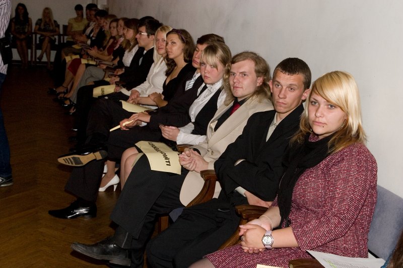Latvijas Universitātes 90. gadadienai veltīta svinīgā LU Senāta sēde. LU Fonda 'Ceļamaizes' stipendiāti.