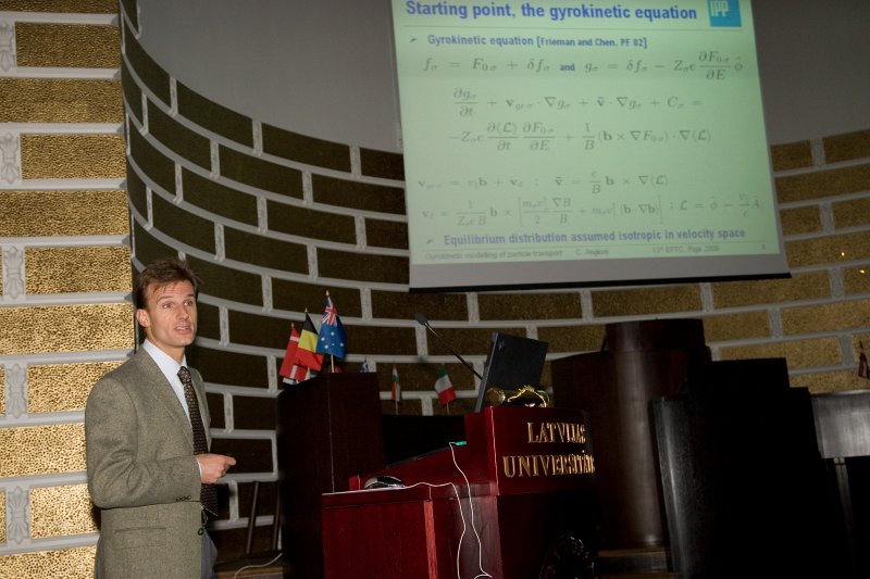 13.Eiropas Kodolsintēzes Fizikas teorijas konference (13<sup>th</sup> European Fusion Theory Conference). Konferences atklāšana. Clemente Angioni.