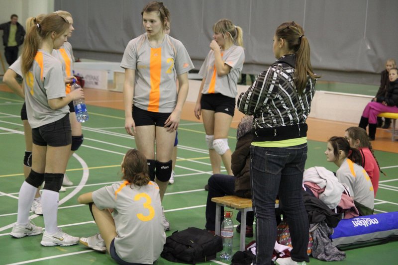 Latvijas augstskolu un amatieru komandu sieviešu volejbola turnīrs. null