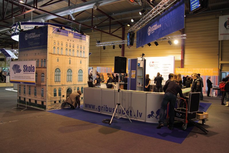 Latvijas Universitāte piedalās 16. starptautiskajā izglītības izstādē 'Skola 2010' Ķīpsalas izstāžu centrā. null