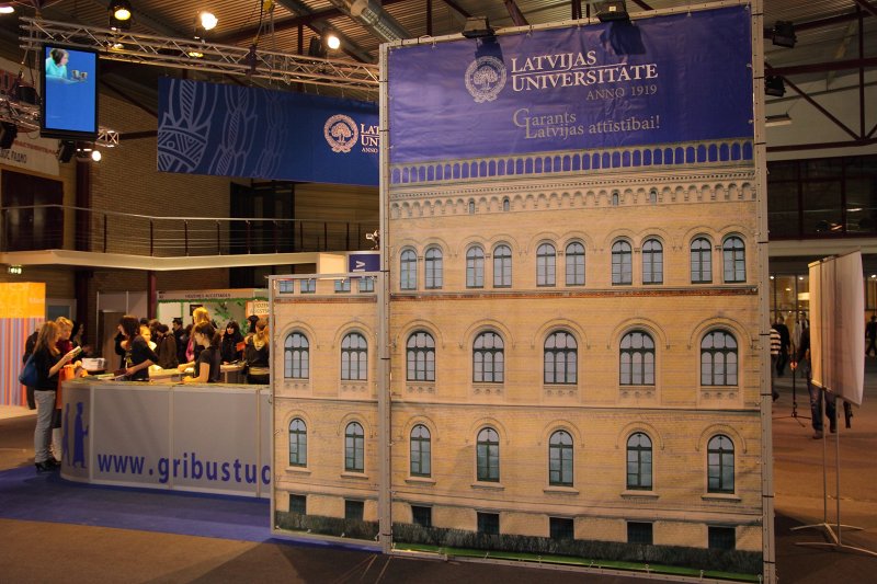 Latvijas Universitāte piedalās 16. starptautiskajā izglītības izstādē 'Skola 2010' Ķīpsalas izstāžu centrā. null