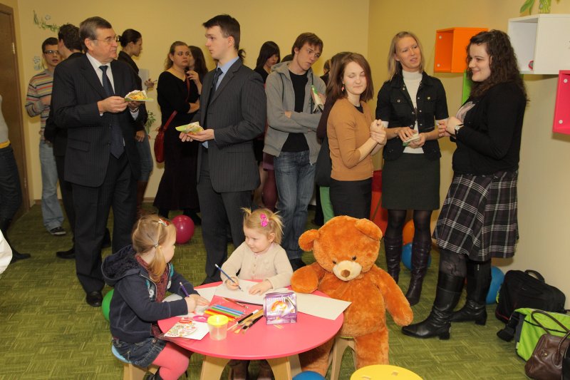 Bērnu rotaļu istabas 'Asniņš' atvēršana Latvijas Universitātes Pedagoģijas un psiholoģijas fakultātē. null