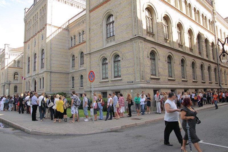 Pieteikumu iesniegšana pamatstudijām Latvijas Universitātē (LU). null