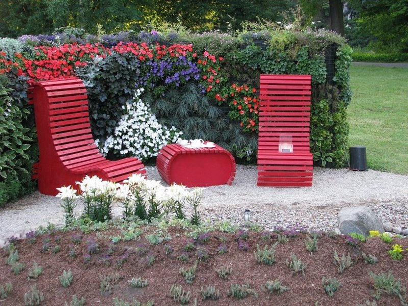 Dārza dizaina konkursa 'Tējas laiks' žūrijas augstāk novērtētie darbi Latvijas Universitātes Botāniskajā dārzā. null