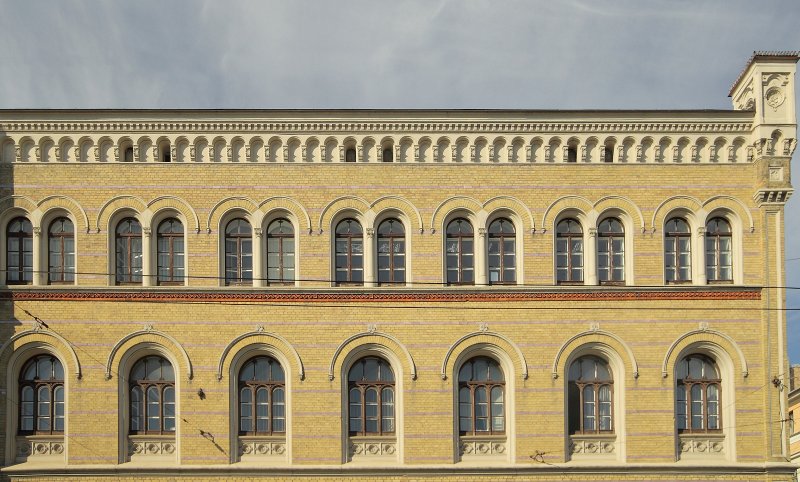 Latvijas Universitātes galvenā ēka, fasāde. null
