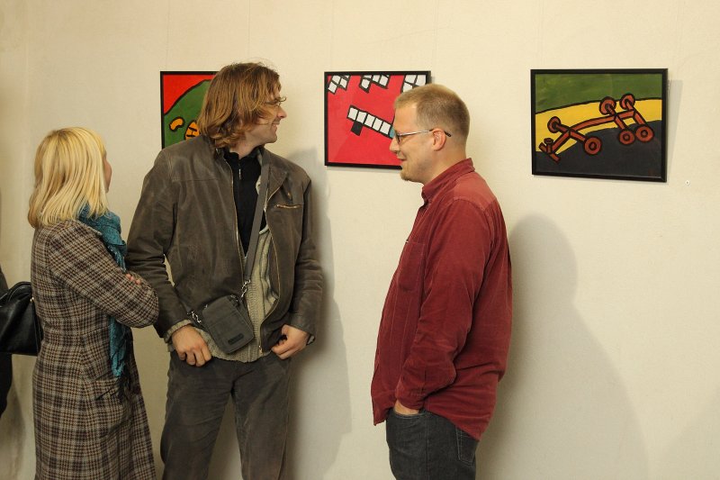 Gleznotāja Ernesta Kļaviņa darbu izstādes 'Viedo akmeņu stāsti' atklāšana klubā 'NABAKLAB'. null