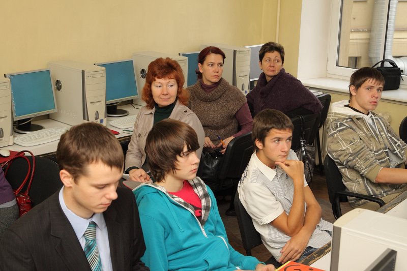 Skolotāju talākizglītības kursi 'Junior Achievement - Latvija' Ekonomikas skolotāju kluba biedriem. Tiešsaistes biznesa simulācijas spēles TITAN praktiskā apmācība. null
