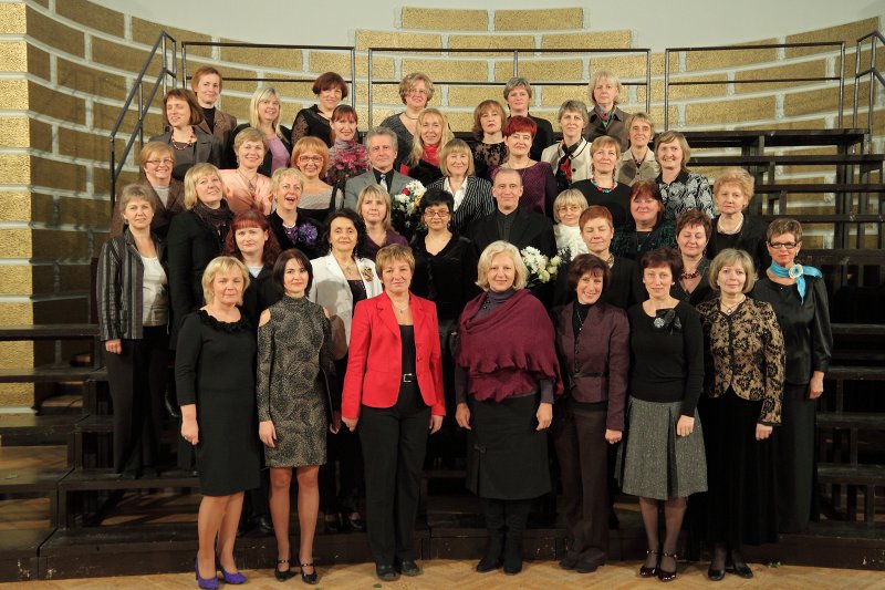Latvijas Universitātes sieviešu kora 'Minjona' 35 gadu jubilejas koncerts. null