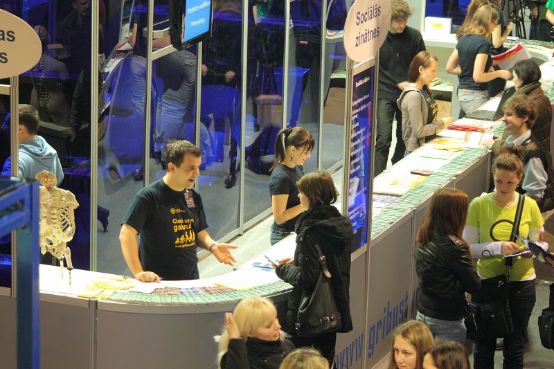 Latvijas Universitāte piedalās 17. starptautiskajā izglītības izstādē 'Skola 2011' Starptautiskajā izstāžu centrā Ķīpsalā. null