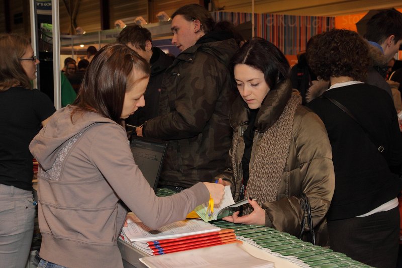 Latvijas Universitāte piedalās 17. starptautiskajā izglītības izstādē 'Skola 2011' Starptautiskajā izstāžu centrā Ķīpsalā. null