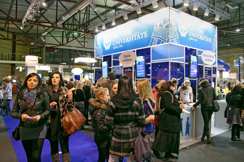 Latvijas Universitāte piedalās 17. starptautiskajā izglītības izstādē 'Skola 2011' Starptautiskajā izstāžu centrā Ķīpsalā. null