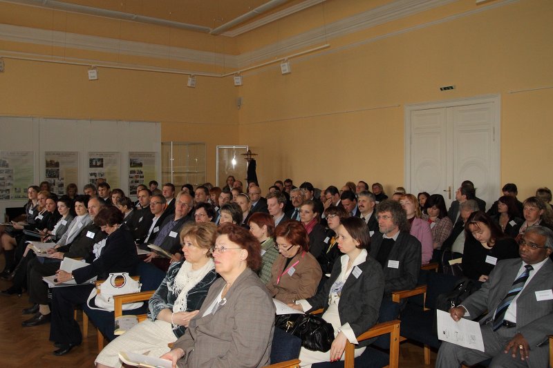 Konference 'Biznesa un sabiedrības attīstības vadības aktualitātes – 2011'. null