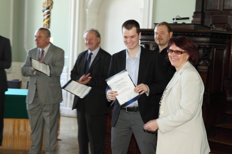 Biznesa izglītības biedrības 'Junior Achievement - Latvija' (JAL) un Latvijas Universitātes Ekonomikas un vadības fakultātes rīkotā Biznesa plānu konkursa noslēgums. null