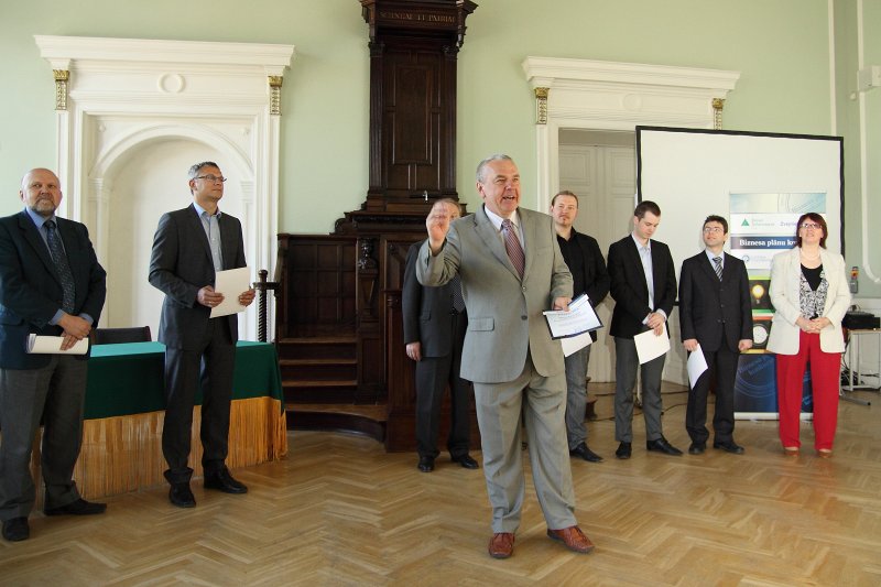Biznesa izglītības biedrības 'Junior Achievement - Latvija' (JAL) un Latvijas Universitātes Ekonomikas un vadības fakultātes rīkotā Biznesa plānu konkursa noslēgums. null