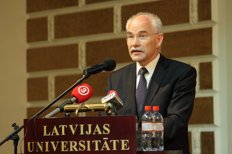 Latvijas Universitātes (LU) Satversmes sapulce, LU rektora vēlēšanas. null