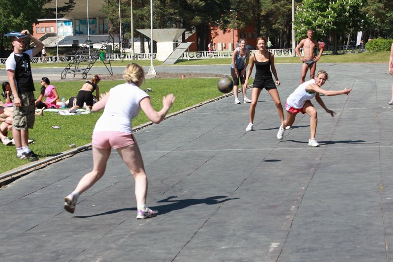 Latvijas Universitātes Studentu padomes Sporta spēles 2011 Salacgrīvā, 'Zvejnieku parkā'. null