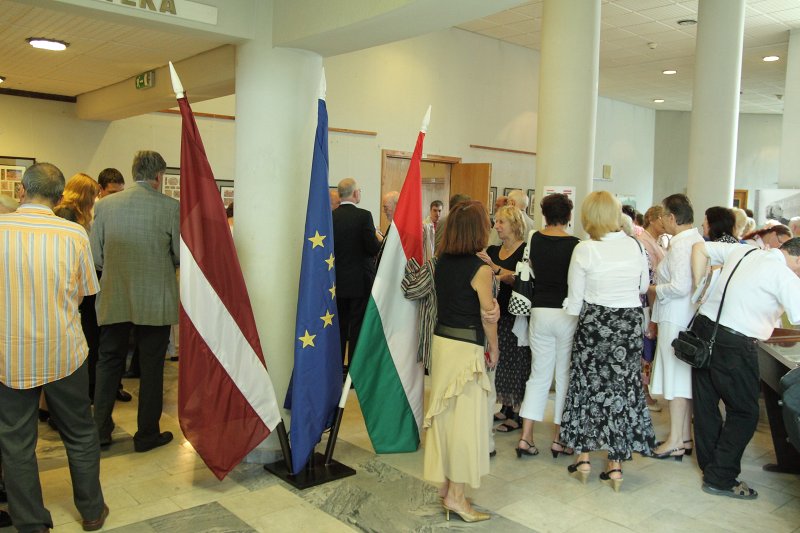 Izstādes 'Ungārija – Latvija: kultūrvēsturiskie sakari' atklāšana Latvijas Universitātes Akadēmiskajā bibliotēkā. null