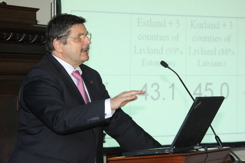 Igaunijas tautas attīstības pārskata 2010/2011 prezentācija. LU mācību prorektors profesors Juris Krūmiņš.