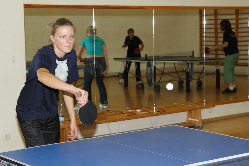 Latvijas Universitātes darbinieku sporta spēles 'Jampadracis 2011' (sporta namā Arkādija). null