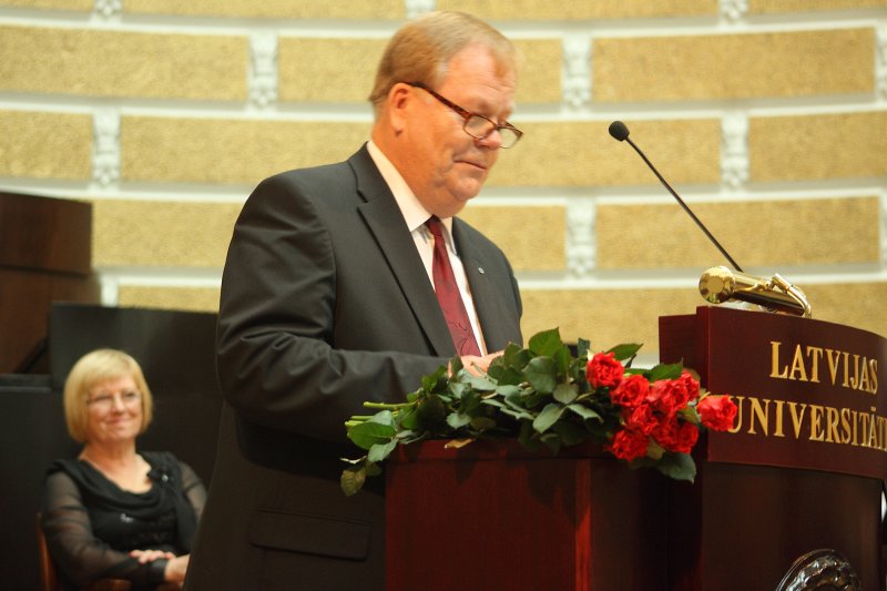 Latvijas Universitātes 92. gadadienai veltīta LU Senāta svinīgā sēde. Austrumsomijas Universitātes profesors Juhani Laurinkari.