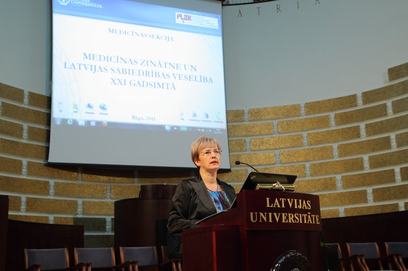Apvienotais pasaules latviešu zinātnieku III kongress
un Letonikas IV kongress.<br>
Medicīnas sekcija 'Medicīnas zinātne un Latvijas sabiedrības veselība XXI gadsimtā'. null