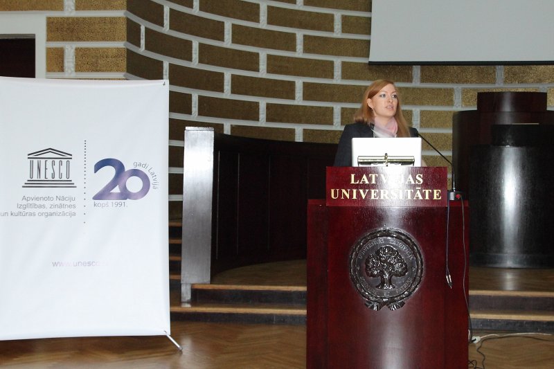 UNESCO Pasaules filozofijas dienai veltīta konference 'Ētiskais un neētiskais dzīvības zinātnēs'. UNESCO Latvijas Nacionālās komisijas ģenerālsekretāres Dagnijas Baltiņas ievadruna.