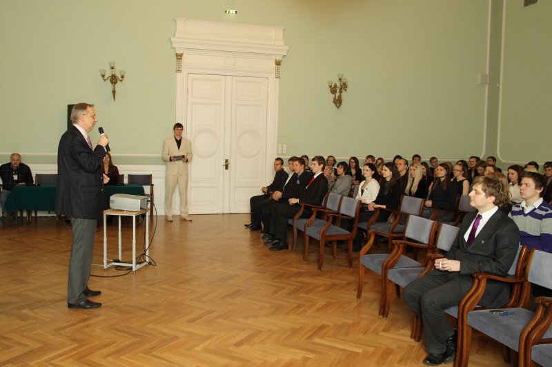 LU Studentu Gada balvas 2011 pasniegšanas ceremonija. Latvijas Universitātes rektora prof. Mārča Auziņa uzruna.