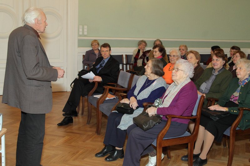 LU Senioru kluba lekcija un diskusija 'Saeimas vēlēšanu sistēmas pozitīvās un negatīvās puses'. null