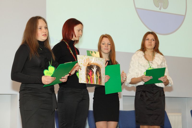'Novadu spēles' skolēniem Latvijas Universitātes Sociālo zinātņu fakultātē. Kārsavas vidusskola komanda.