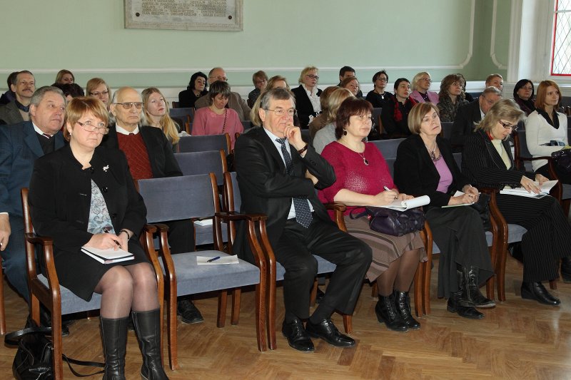 Latvijas Universitātes 70. konference: Pedagoģijas zinātnes nozares plenārsēde. null