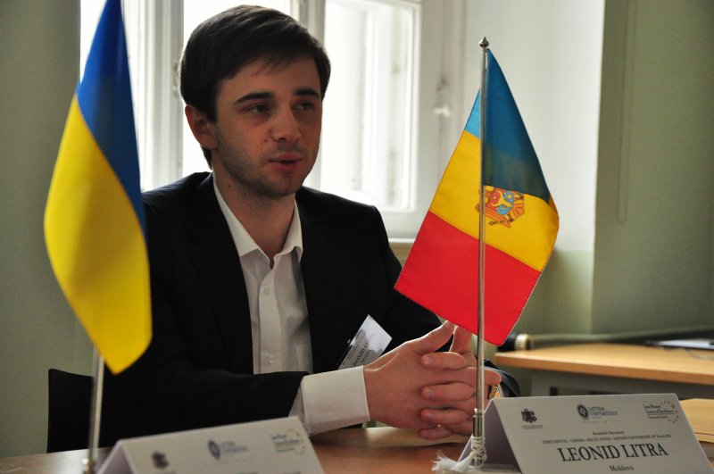 Apaļā galda diskusijas «ES - Kanāda - Baltijas valstis - Austrumu partnerība». Moldovas Attīstības un sociālo iniciatīvu institūta starptautiskās sadarbības direktora vietnieks Leonīds Litra.