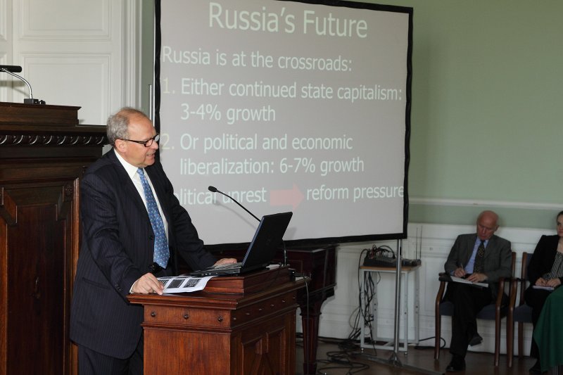 Publiskā lekcija «Ko varam sagaidīt no Krievijas pēc Putina atgriešanās?» 
(lektors - ASV Pītersona starptautiskās ekonomikas institūta vadošais pētnieks Anderss Oslunds (Anders Åslund). null