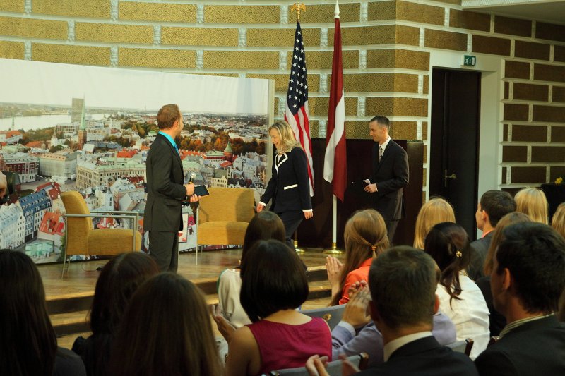 Latvijas Universitātē viesojas ASV valsts sekretāre Hilarija Klintone. null