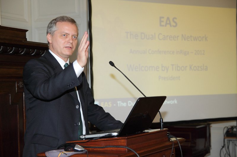 9. gadskārtējā EAS (European Athlete as Student network) konference «Dual Career - East meets West». Tibors Kozla (Tibor  Kozsla) (Ungārija), EAS prezidents.