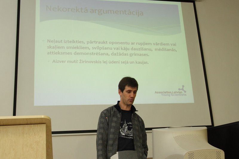 Zinātnieku nakts 2012 
«Stāsts par enerģiju» Latvijas Universitātes Ekonomikas un vadības fakultātē. null