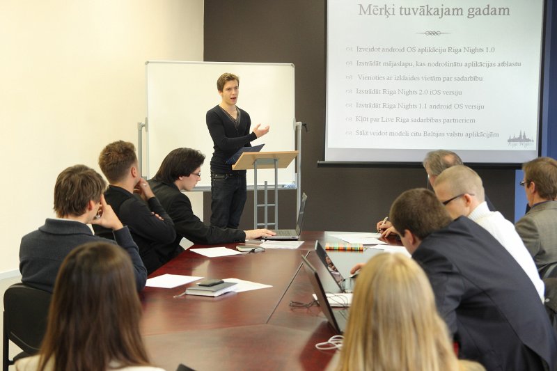 Latvijas Universitātes Ekonomikas un vadības fakultātes Biznesa inkubators. Studentu biznesa ideju prezentācija. null