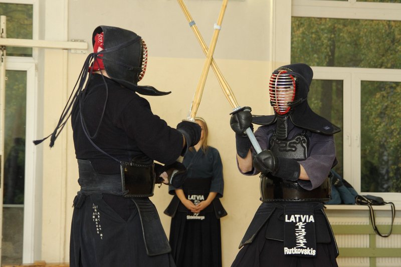 Baltijā pirmās specializētās Kendo dodzjo zāles atklāšanas ceremonija. 
(Latvijas Universitātes Pedagoģijas, psiholoģijas un mākslas fakultātē) Kendo paraugdemonstrējumi.