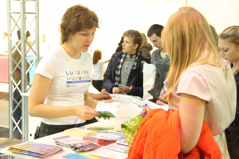 Latvijas Universitāte piedalās 19. starptautiskajā izglītības izstādē 'Skola 2013' Starptautiskajā izstāžu centrā Ķīpsalā. null