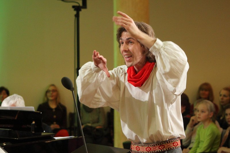 Raimonda Paula kora mūzikas koncerts «Tu esi Latvija!» Latvijas Universitātes Lielajā aulā. Diriģents Edgars Vītols.