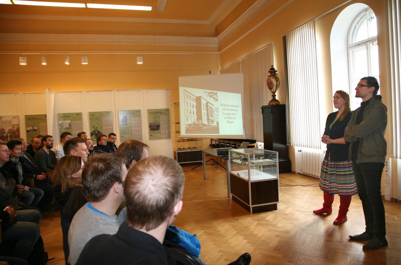 Delegācija no Ūmeo Universitātes (Zviedrija) viesojas Latvijas Universitātes Vēstures muzejā. null