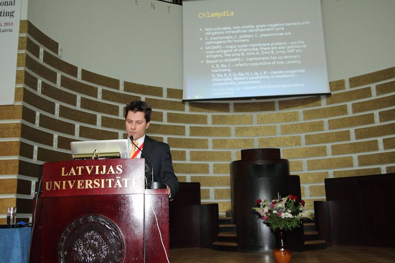 2. starptautiskā medicīnas konference «IMM-Riga 2012» un 17. Latvijas Dermatovenerologu kongress. LU Medicīnas fakultātes docents Silvestrs Rubins.