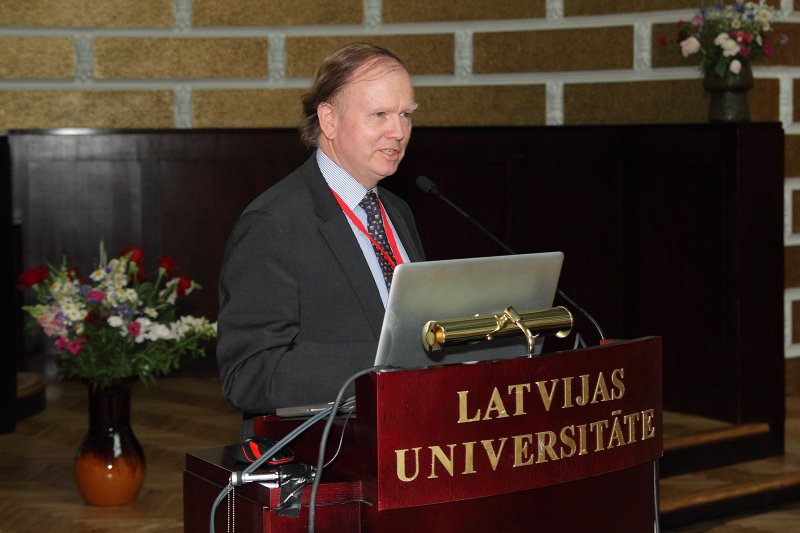 2. starptautiskā medicīnas konference «IMM-Riga 2012» un 17. Latvijas Dermatovenerologu kongress. Roderick J. Hay.