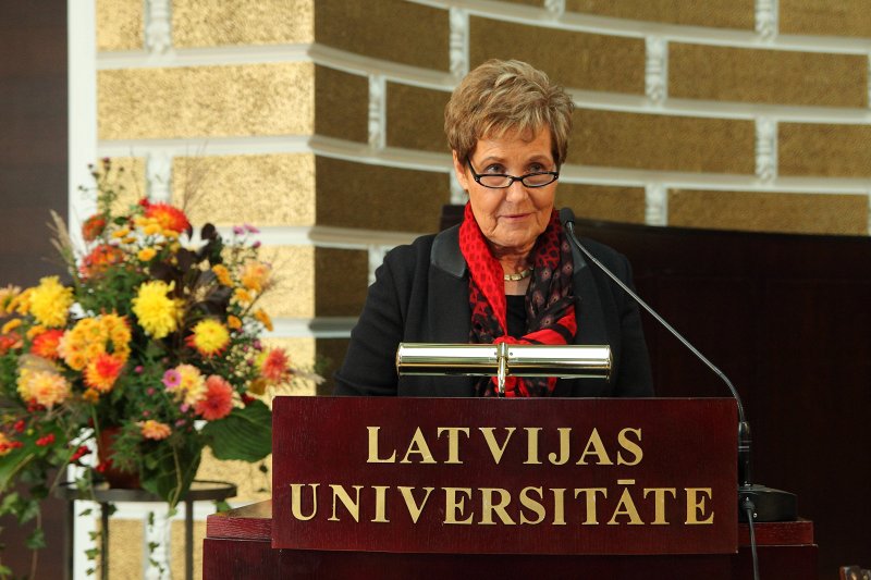 Latvijas Universitātes 94. gadadienai veltīta LU Senāta svinīgā sēde. LU Goda biedres, 
Latvijas Universitātes mecenātes Annas Justīnes Čakstes-Rollins uzruna.