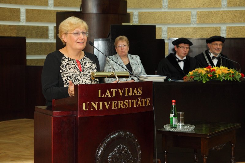 Latvijas Universitātes 94. gadadienai veltīta LU Senāta svinīgā sēde. LU doktoru promocijas ceremonija. Prof. Malgožatas Raščevskas uzruna.